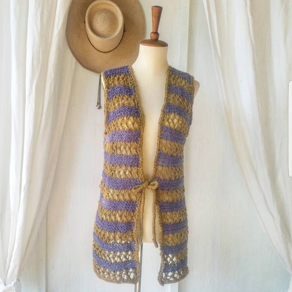 Vintage 70's Crochet Hippie Vest!⭐🌙 - Picture 4 of 8